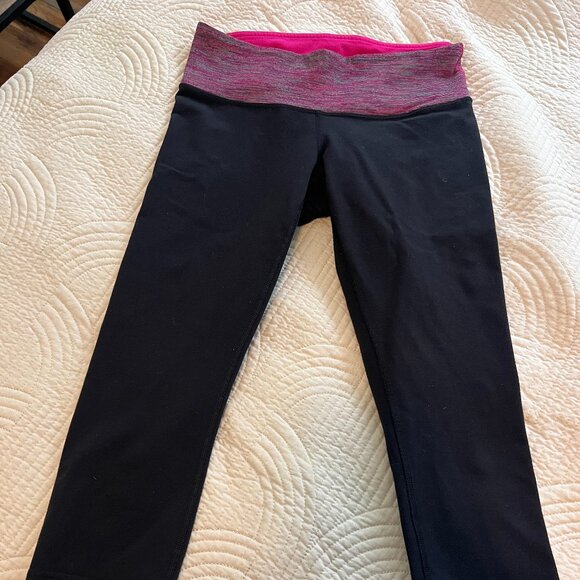 Lululemon Cropped Leggings - Picture 5 of 6